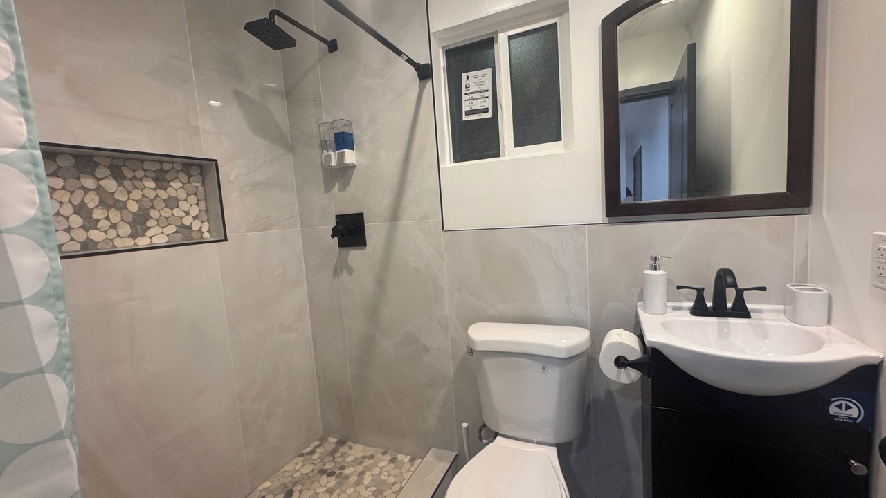 Photo of Bathroom in Harbor