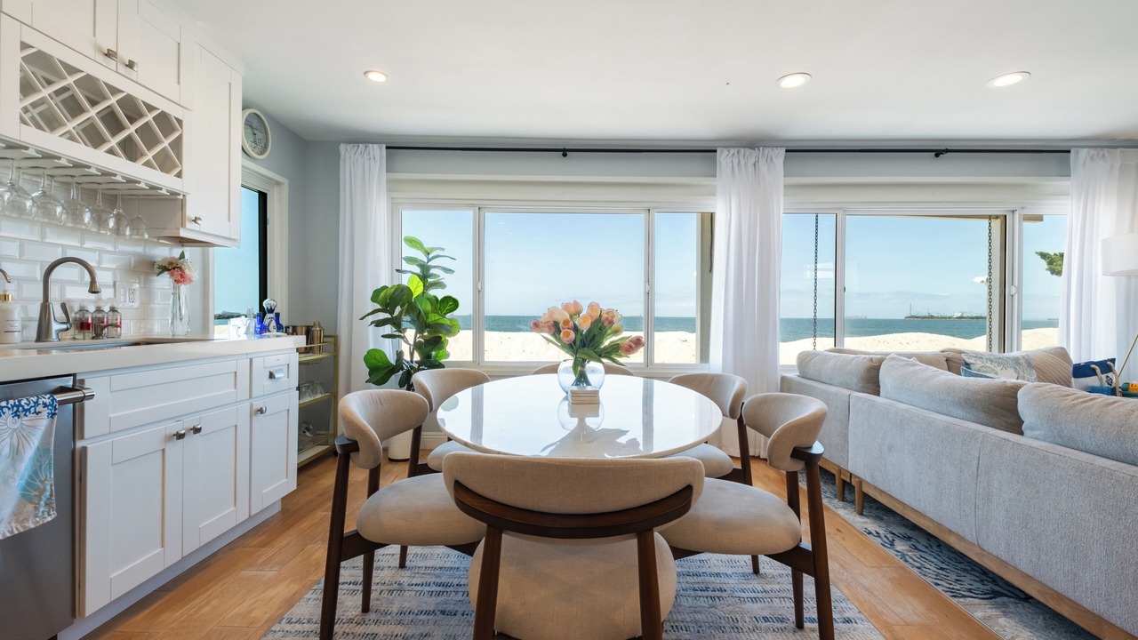 Photo of Livingroom in Harbor