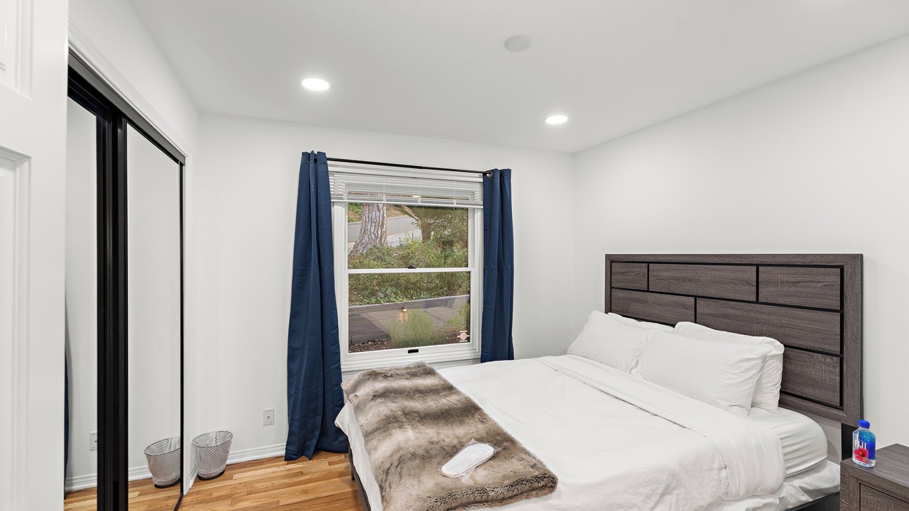Photo of Bedroom in Los Angeles
