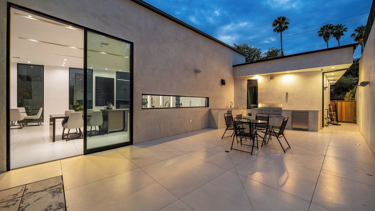 Photo of Outdoor in Hollywood Dell