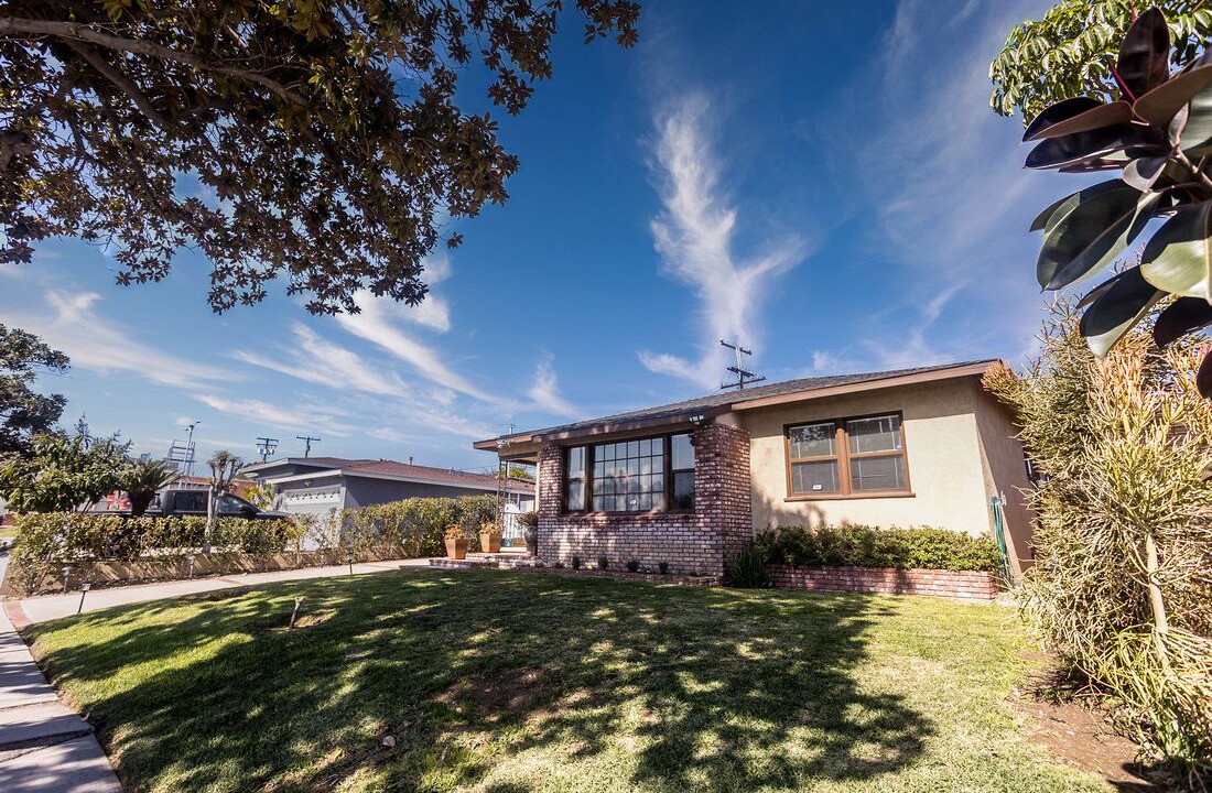 Photo of Outdoor in Montebello