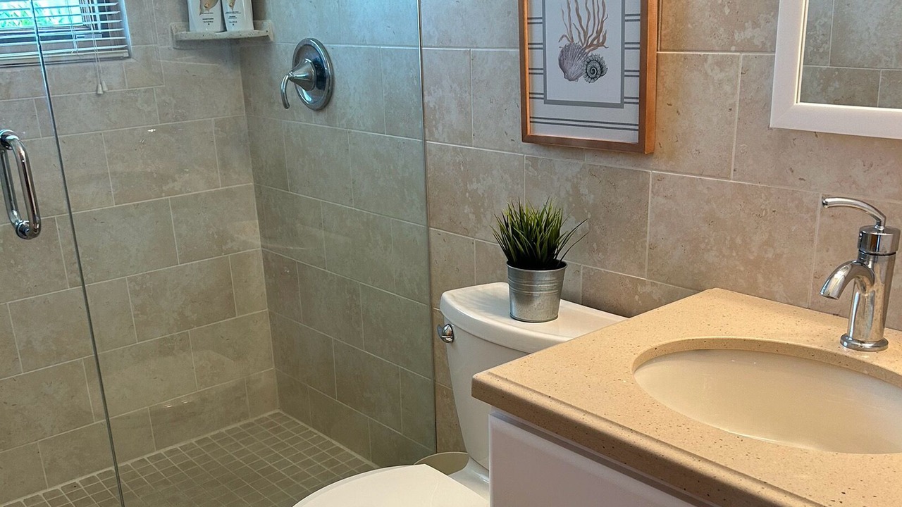 Photo of Bathroom in Doctor's Arm