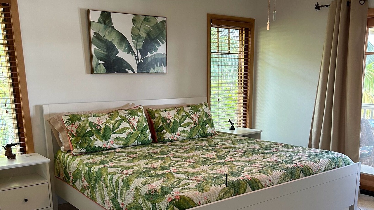Photo of Bedroom in Doctor's Arm