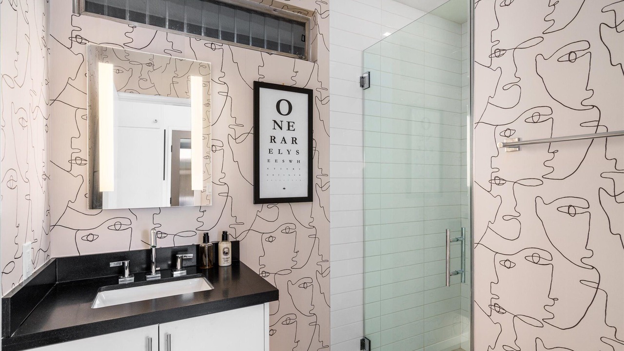 Photo of Bathroom in View Park-Windsor Hills