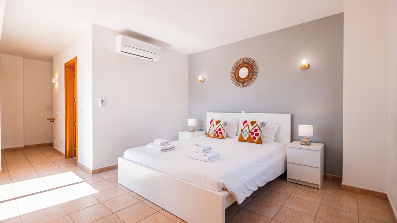 Photo of Bedroom in Correeira
