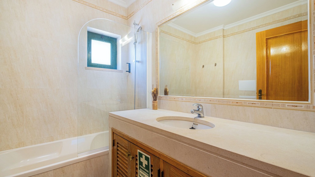 Photo of Bathroom in Correeira