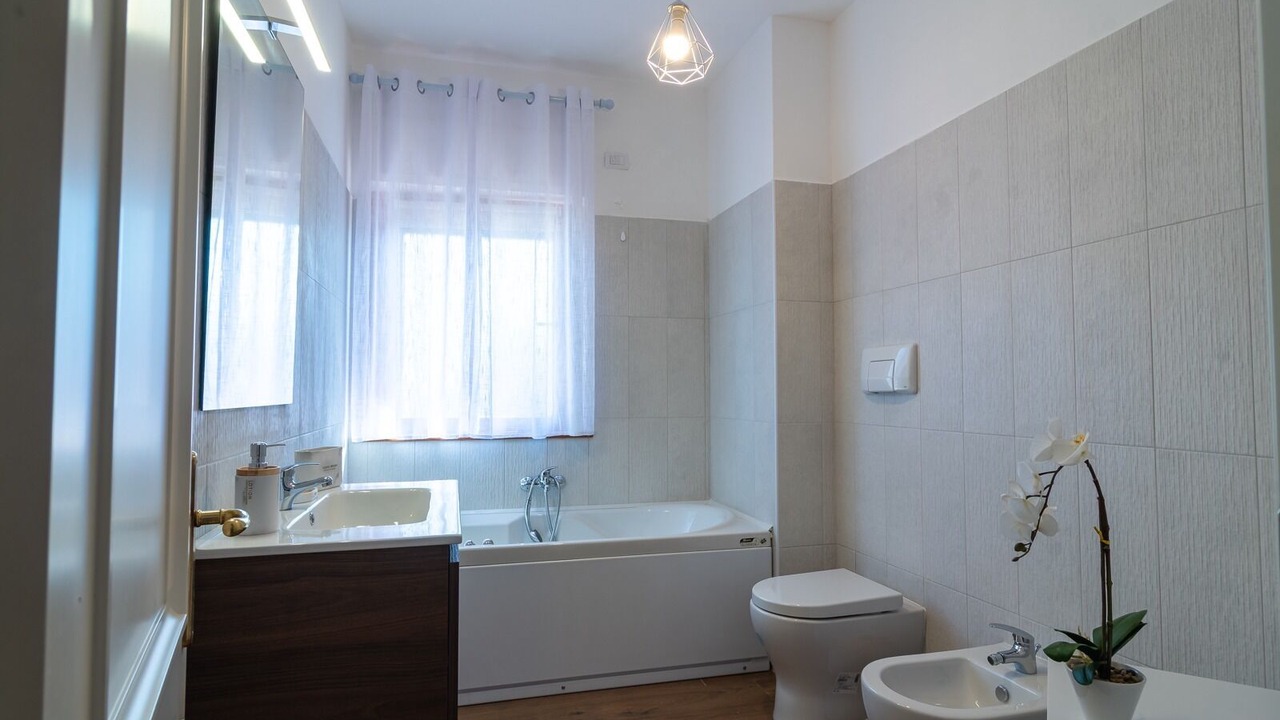 Photo of Bathroom in Civitavecchia