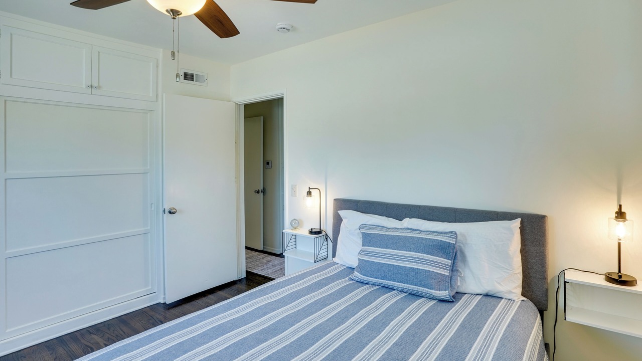 Photo of Bedroom in Inglewood