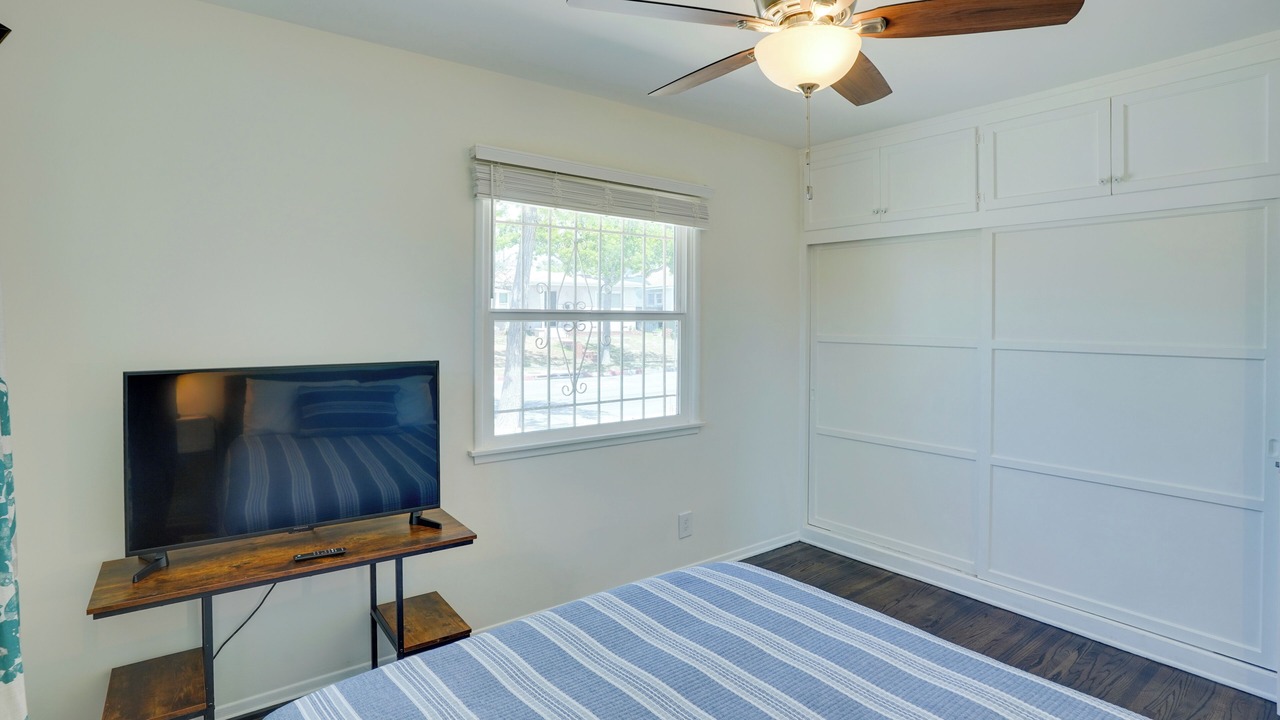 Photo of Bedroom in Inglewood