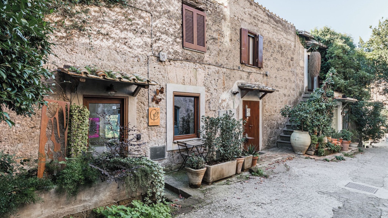 Photo of Outdoor in Calcata