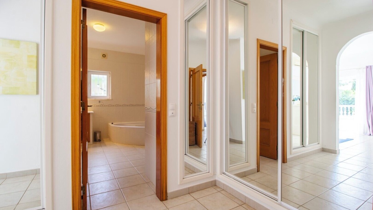 Photo of Bathroom in Budens