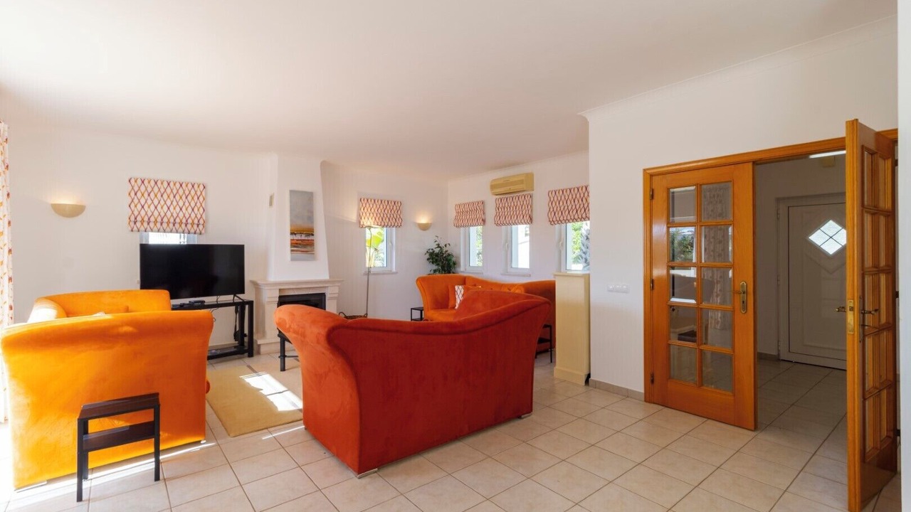 Photo of Livingroom in Budens