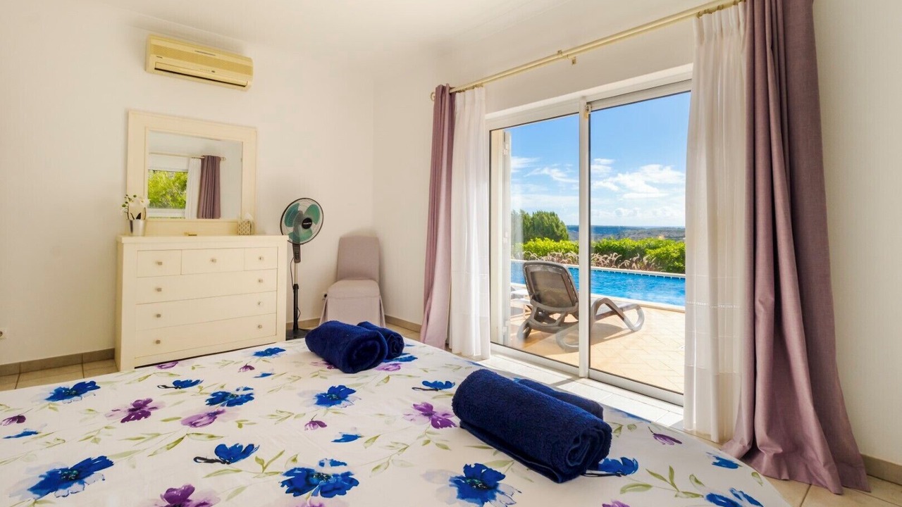 Photo of Bedroom in Budens