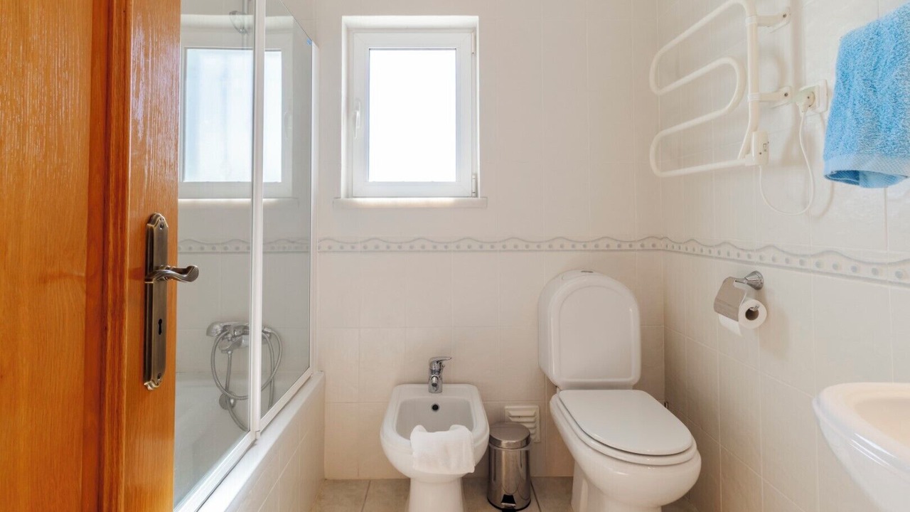 Photo of Bathroom in Budens