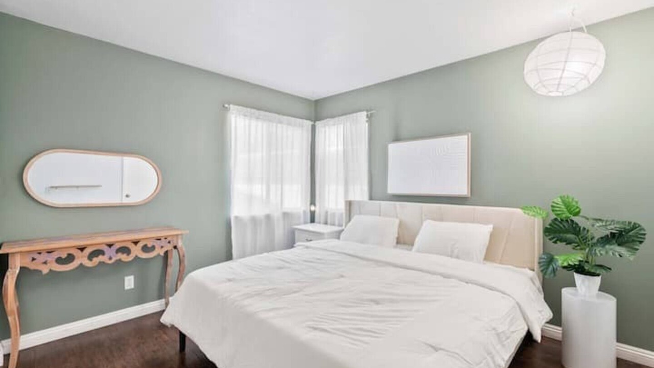 Photo of Bedroom in Pomona