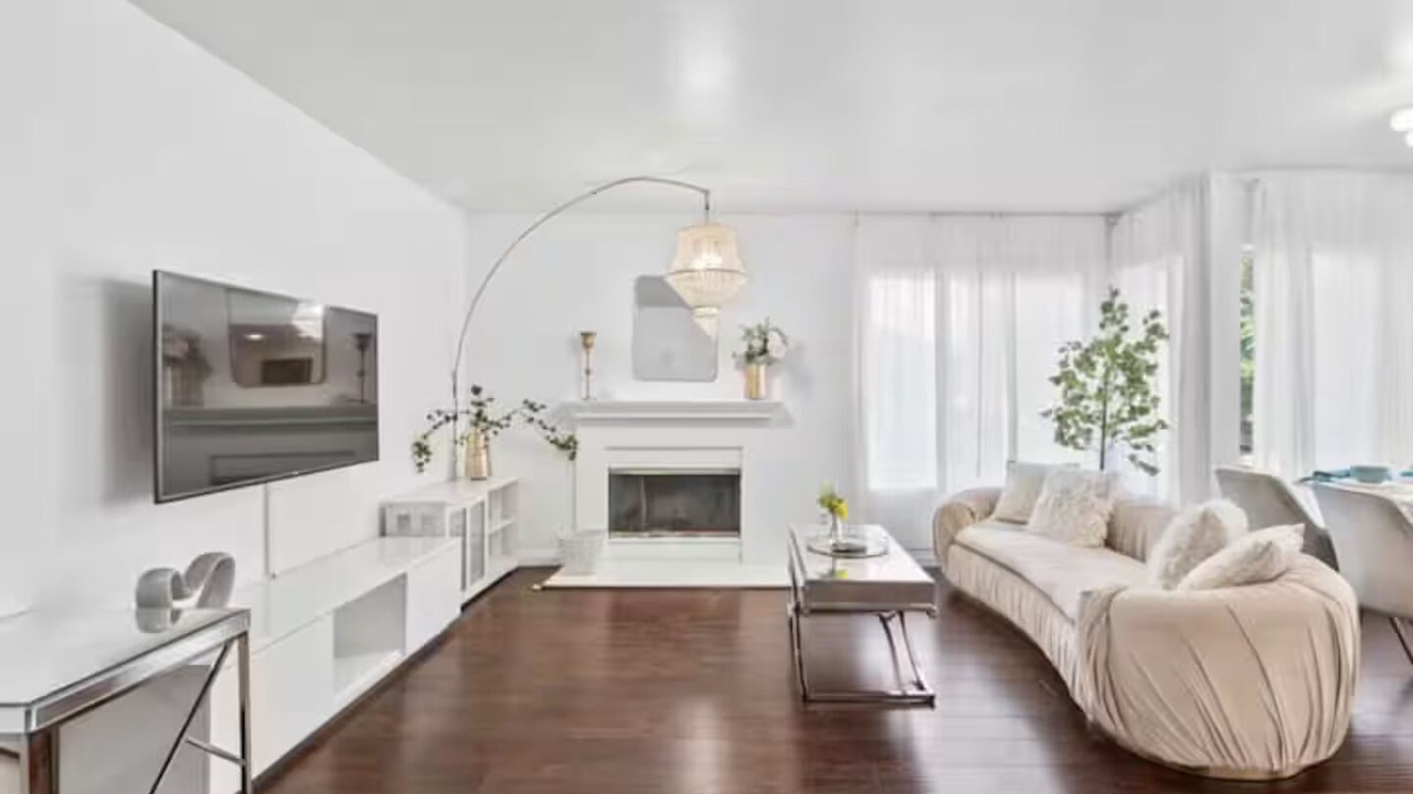 Photo of Livingroom in Pomona