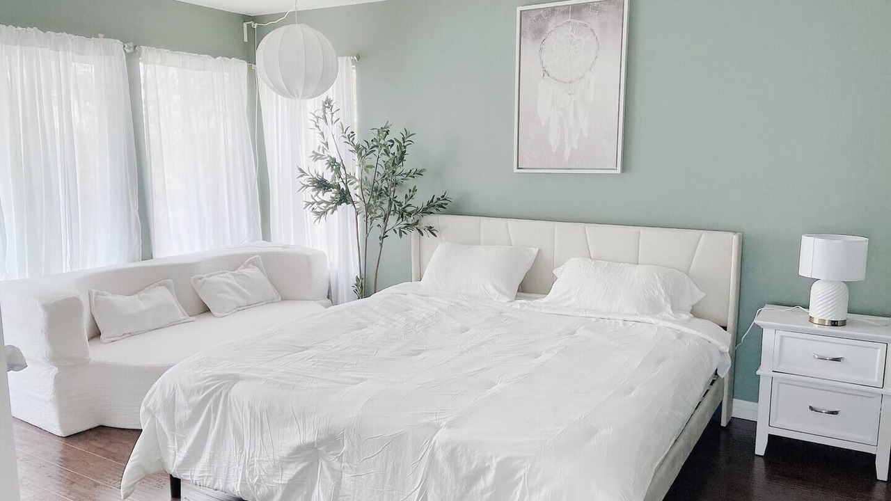 Photo of Bedroom in Pomona