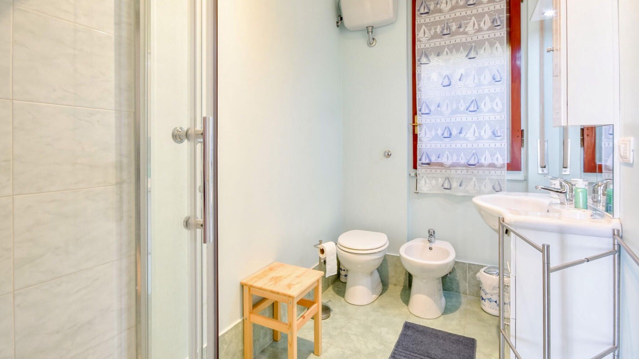 Photo of Bathroom in Recco