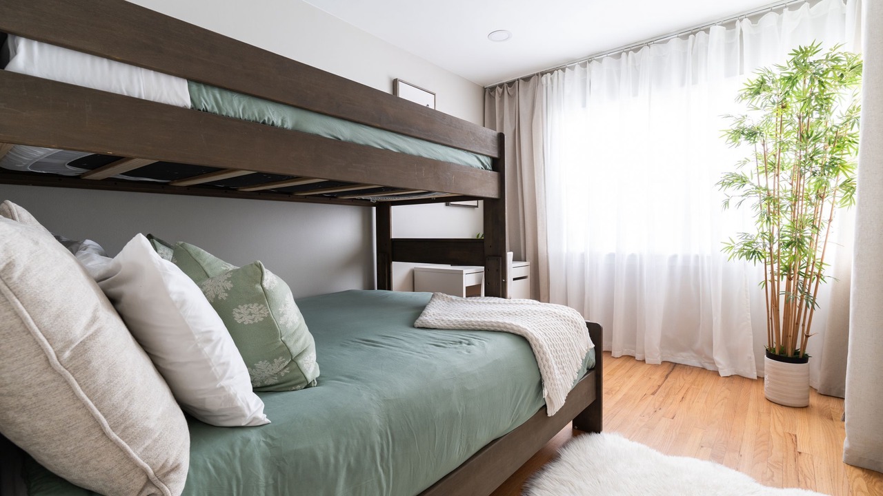 Photo of Bedroom in The Plaza