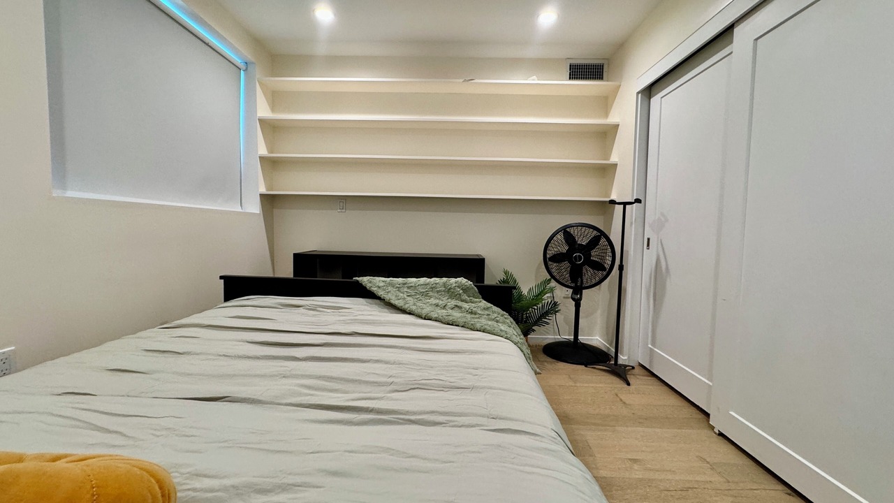 Photo of Bedroom in Mid-Wilshire