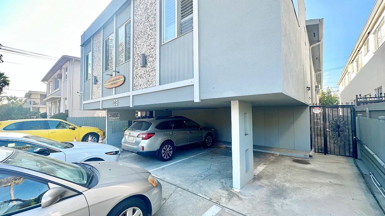 Photo of Outdoor in Beverly Grove