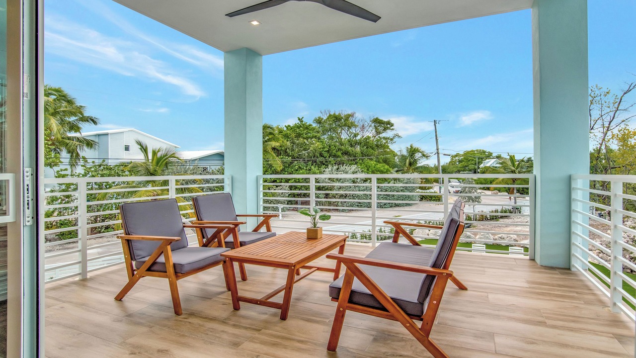 Photo of Patio Balcony in Pirates Cove