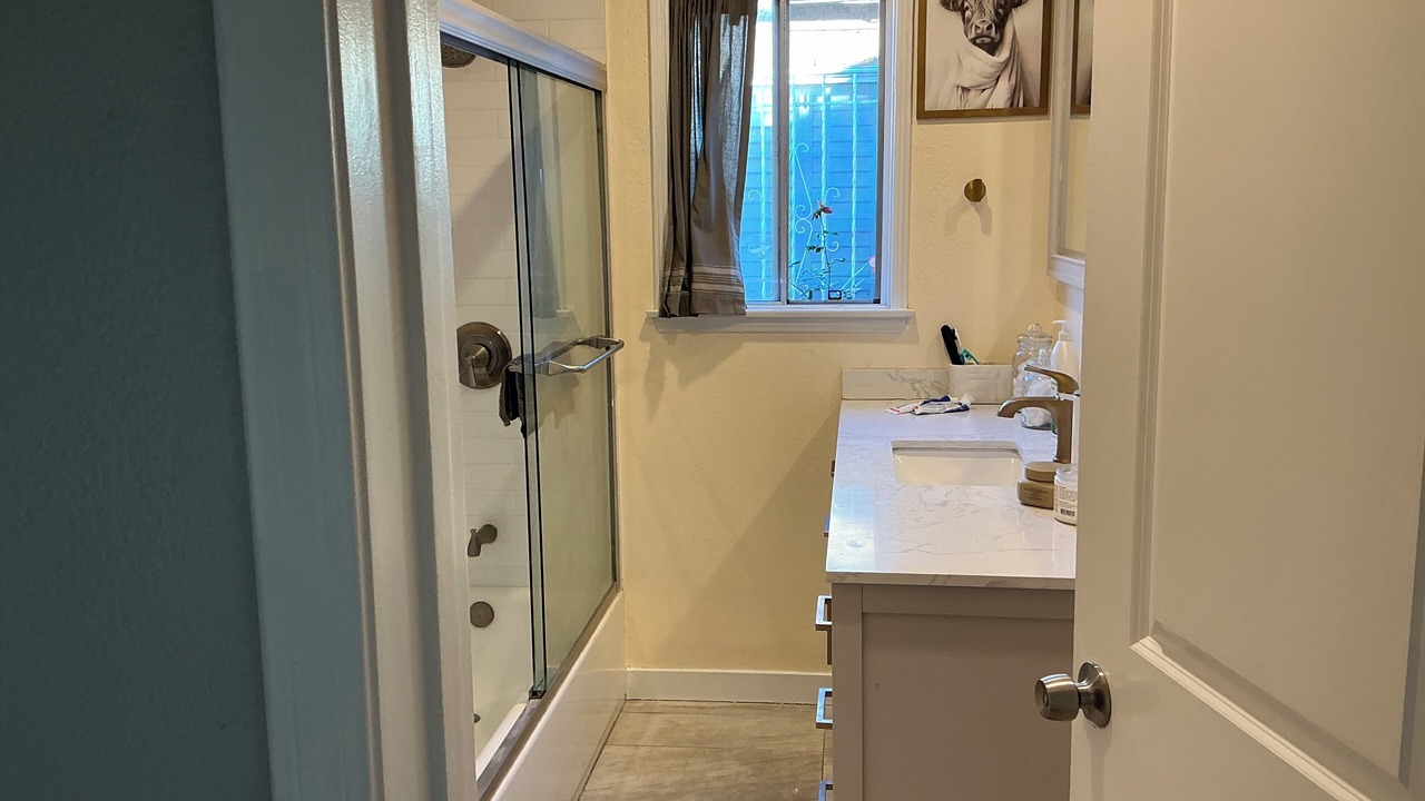 Photo of Bathroom in Los Angeles