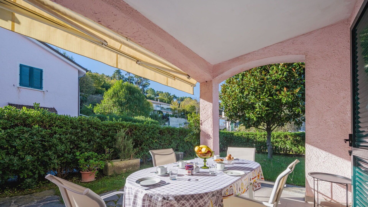 Photo of Patio Balcony in Ameglia