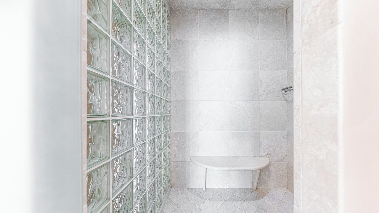 Photo of Bathroom in Tavernier