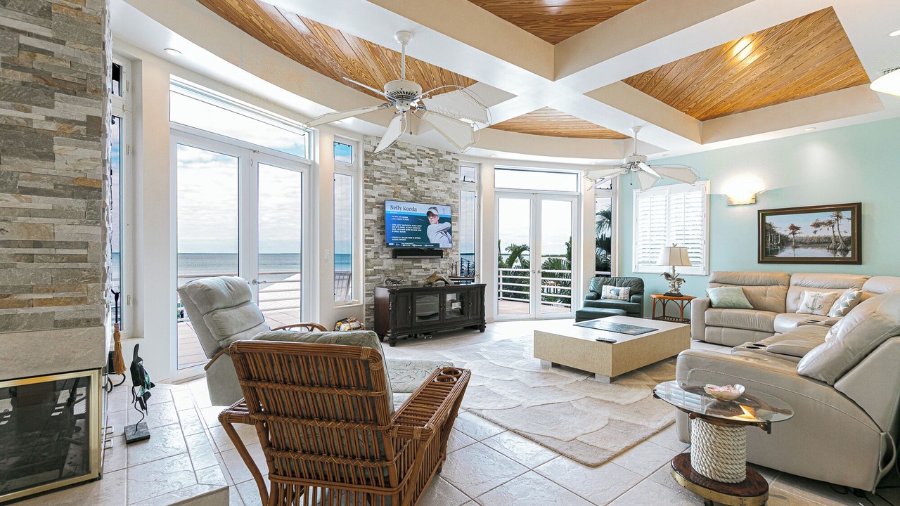 Photo of Livingroom in Tavernier