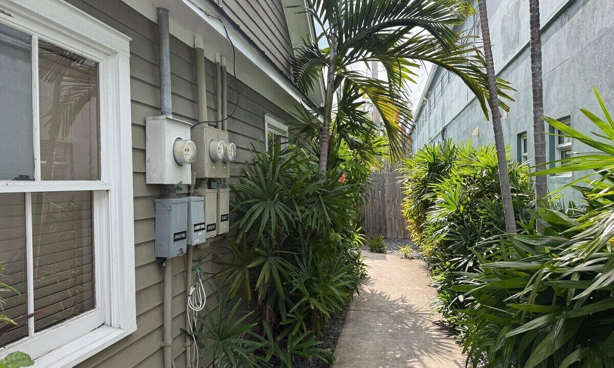 Photo of Outdoor in Uptown - Upper Duval