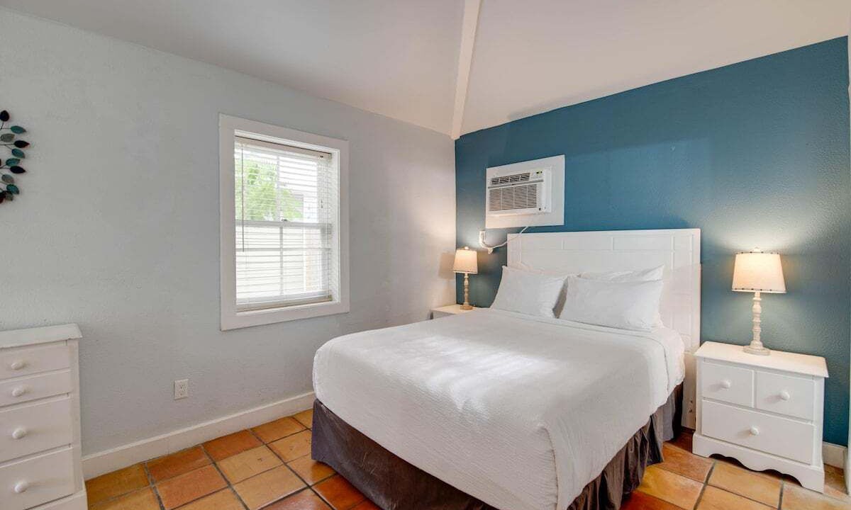 Photo of Bedroom in Uptown - Upper Duval