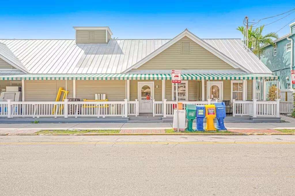 Photo of Outdoor in Uptown - Upper Duval