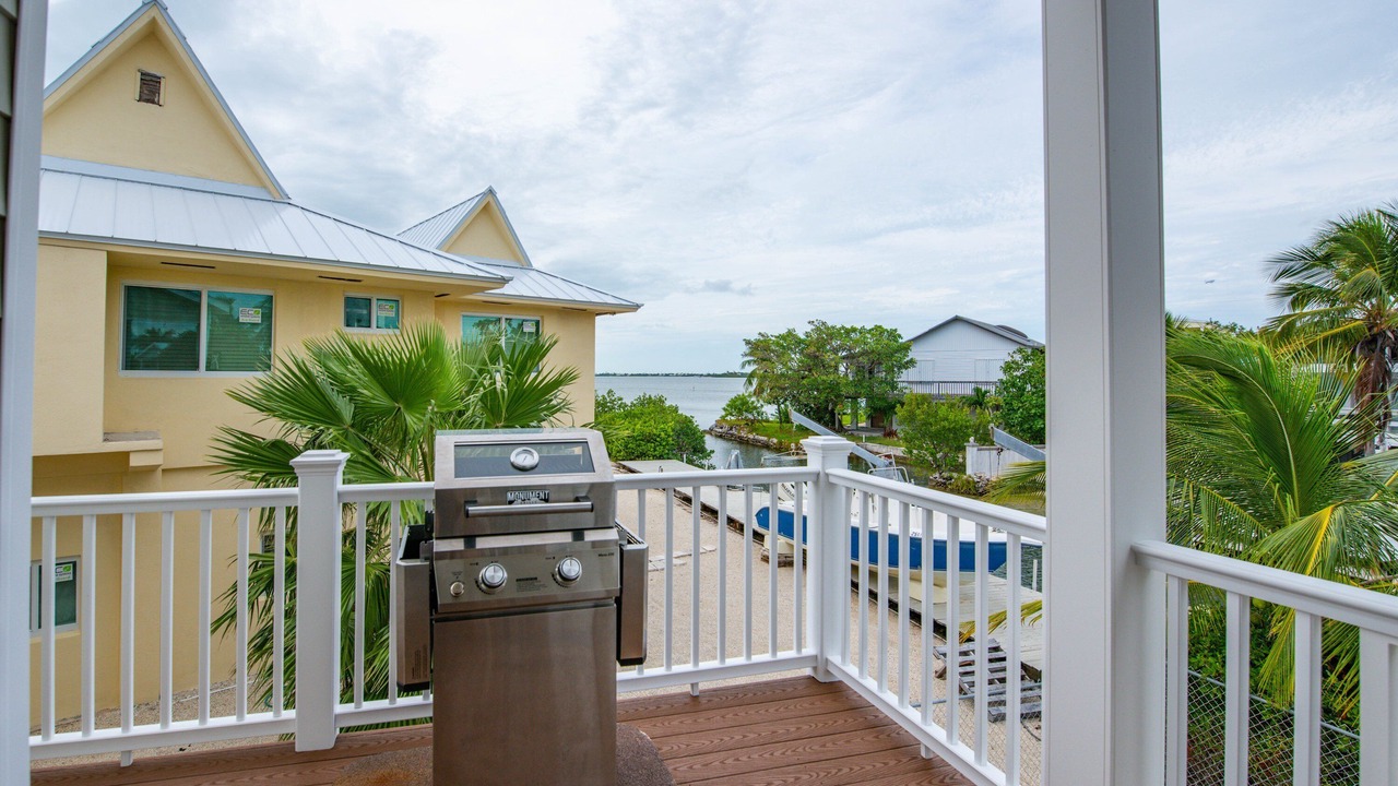 Photo of Patio Balcony in Cutthroat Harbor Estates