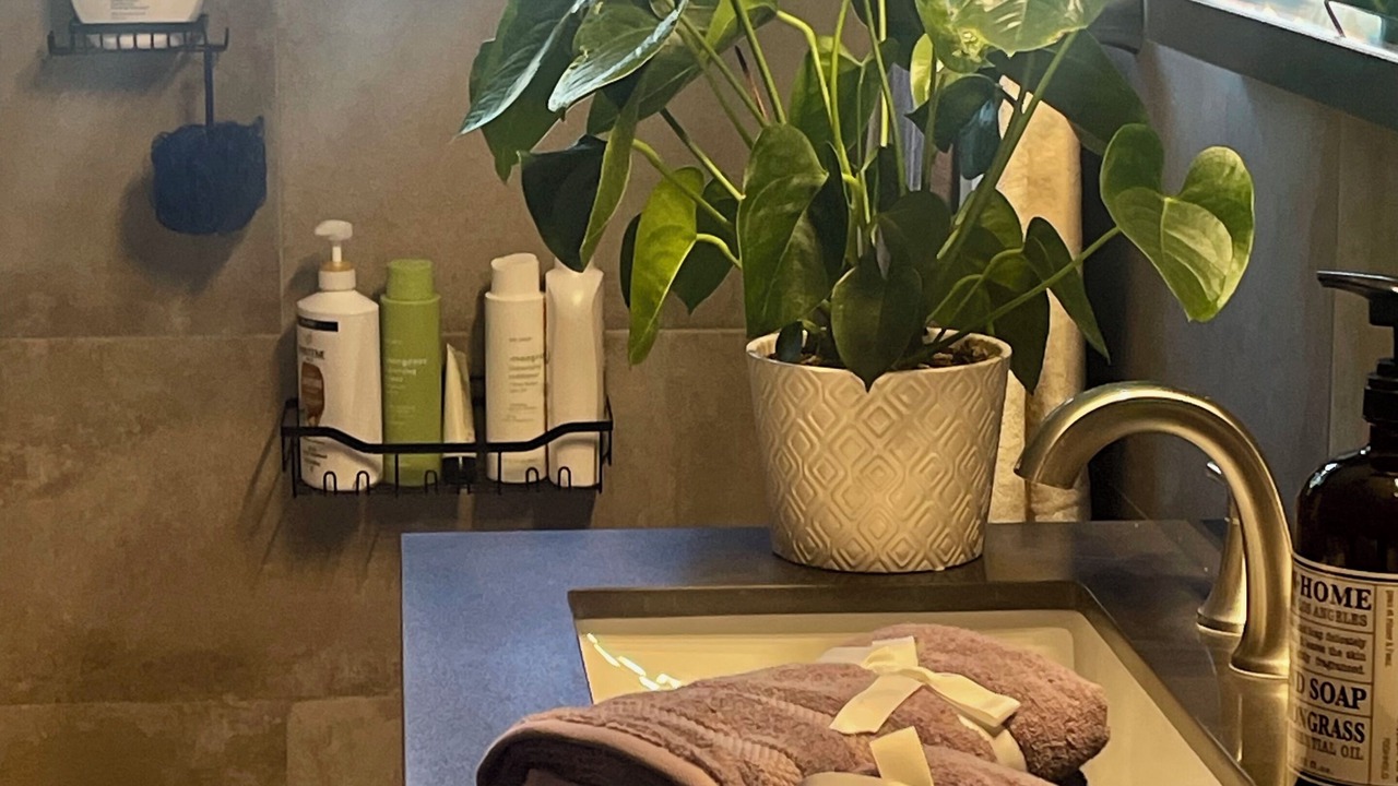 Photo of Bathroom in Lawndale