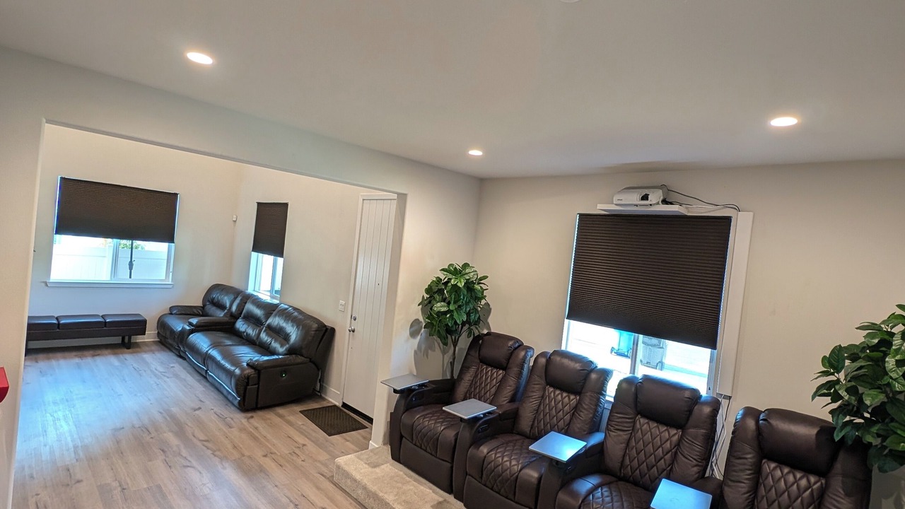 Photo of Livingroom in Pomona