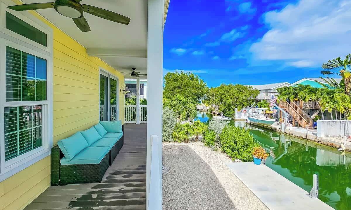 Photo of Patio Balcony in Cutthroat Harbor Estates