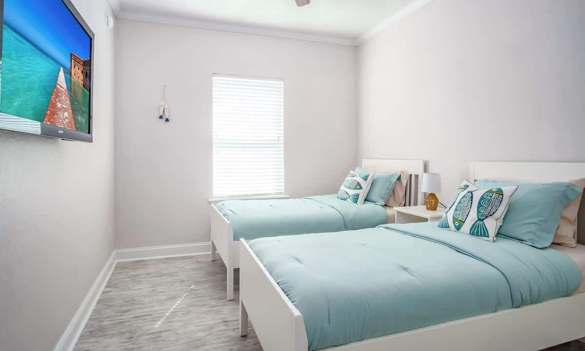 Photo of Bedroom in Cutthroat Harbor Estates