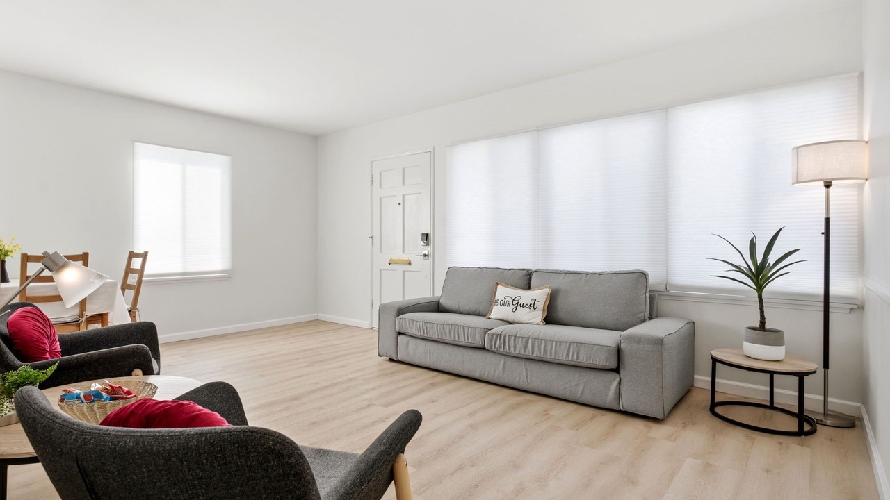 Photo of Livingroom in Del Aire