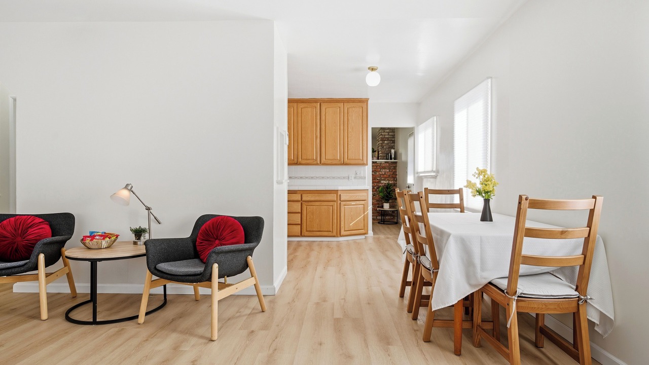 Photo of Livingroom in Del Aire