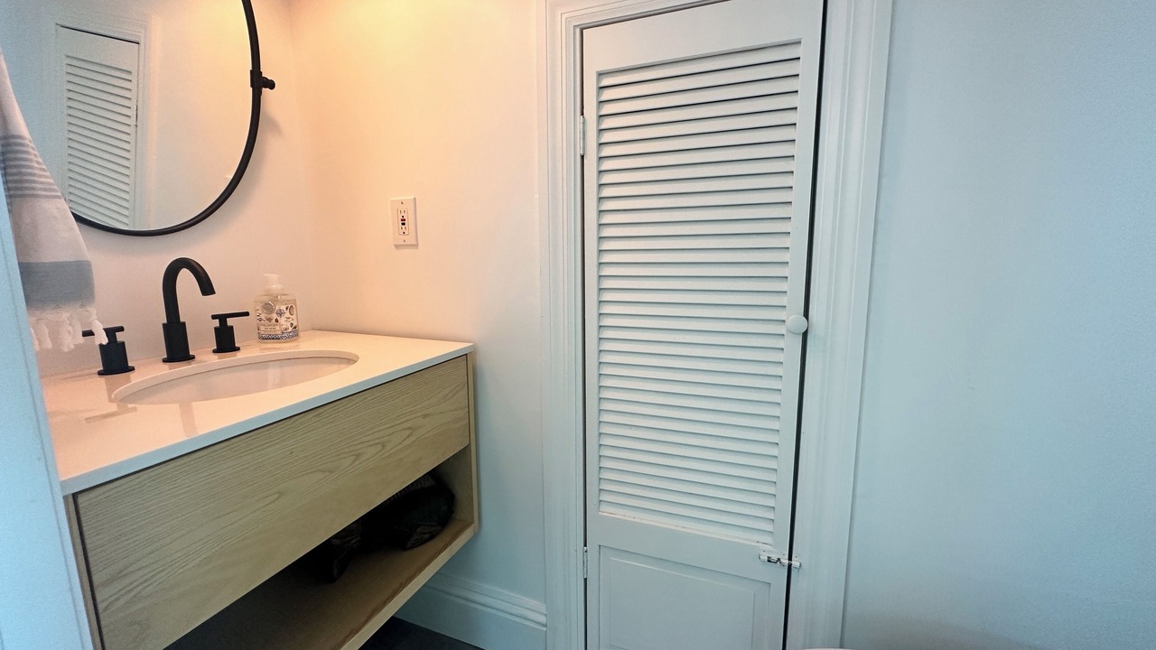 Photo of Bathroom in Little Torch Key