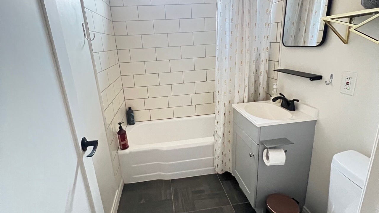 Photo of Bathroom in Old Town