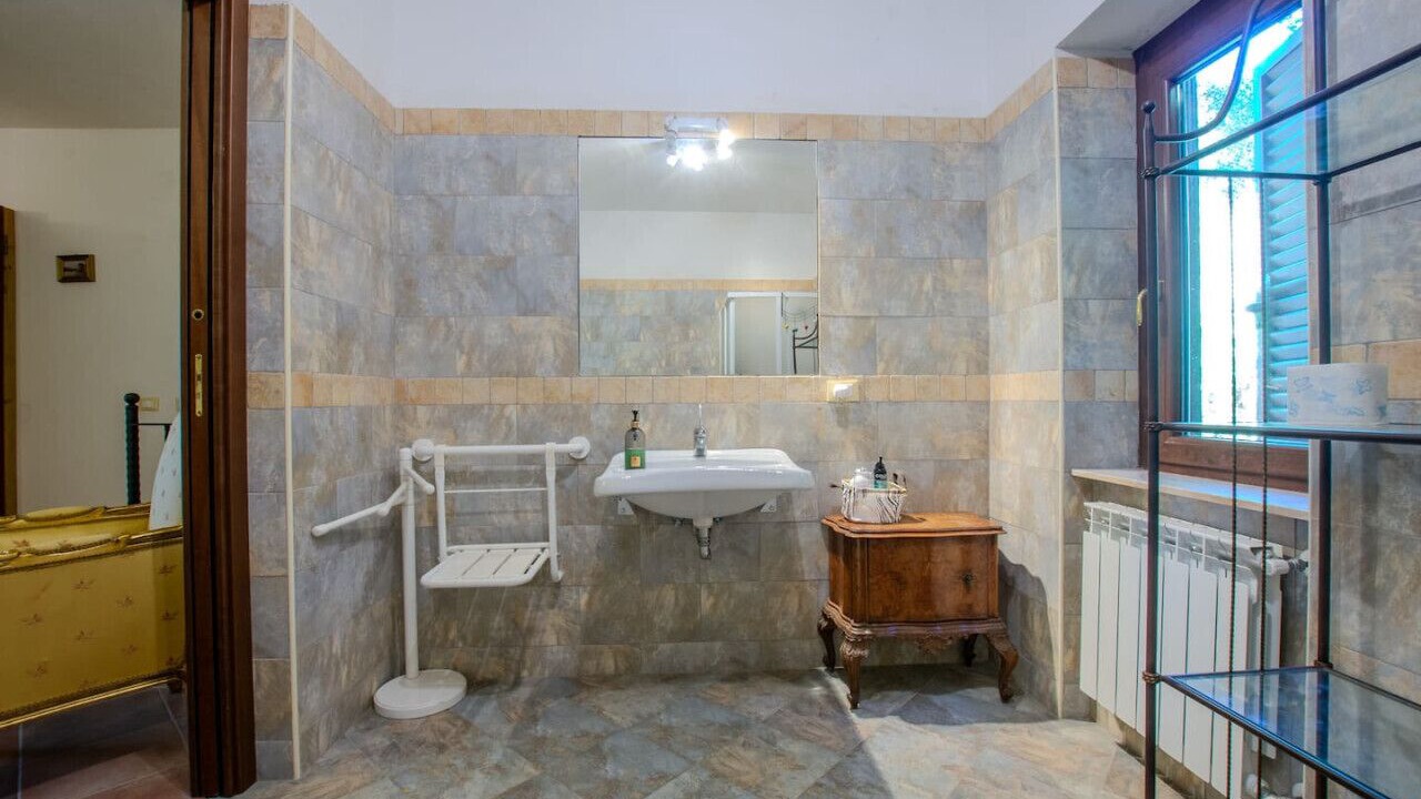 Photo of Bathroom in Otricoli