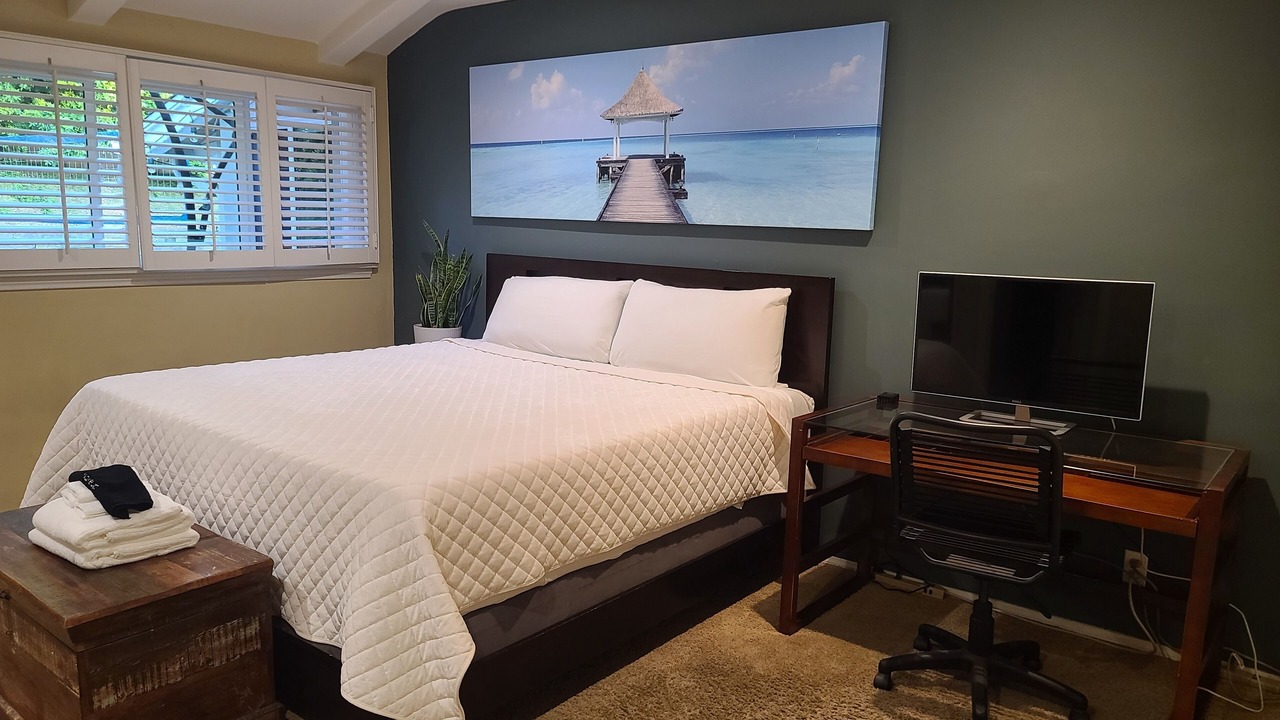 Photo of Bedroom in Ladera Heights