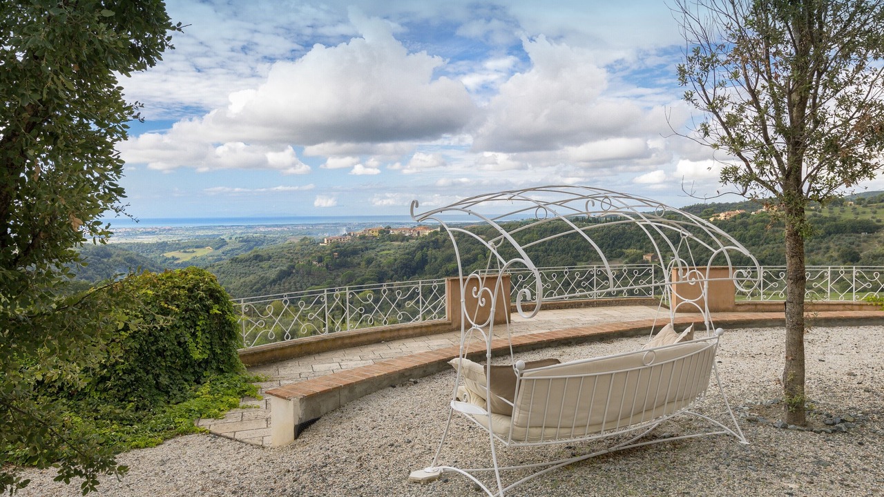 Photo of Patio Balcony in Riparbella