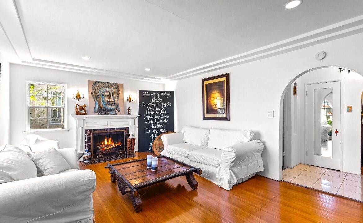 Photo of Livingroom in Los Angeles