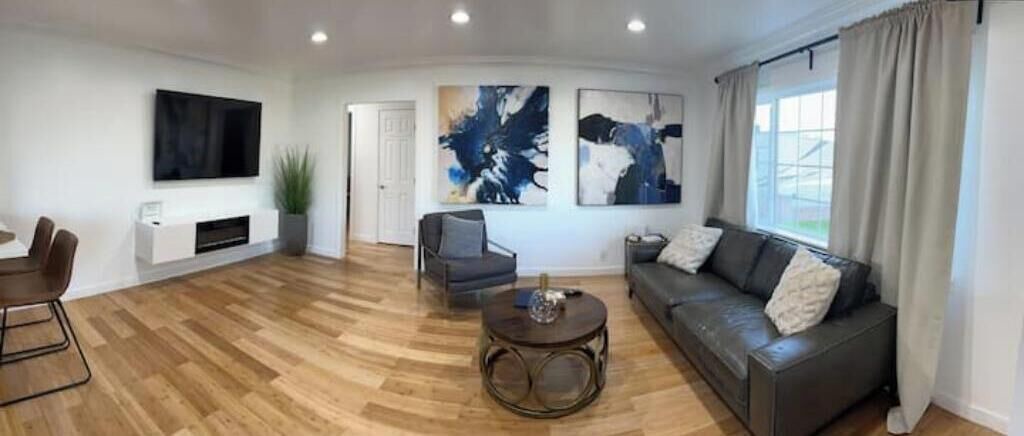 Photo of Livingroom in Northwest Anaheim