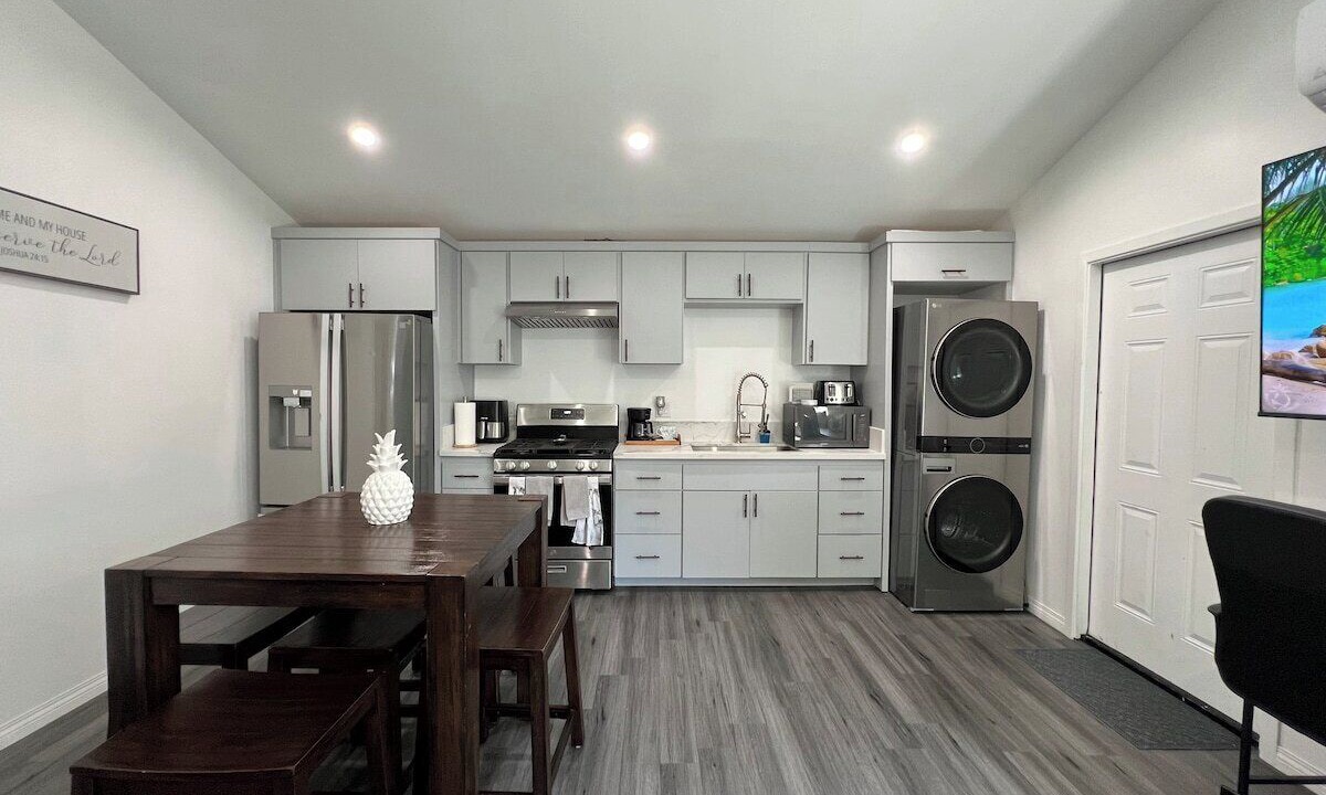 Photo of Kitchen in Harbor Gateway North