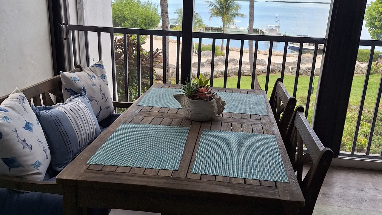 Photo of Patio Balcony in Rock Harbor