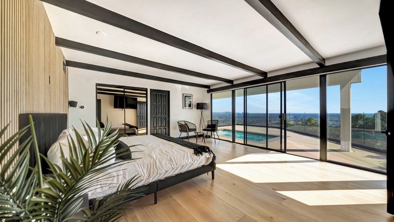 Photo of Bedroom in Hollywood Hills West